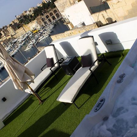 Budget Room 1 Floor Private Bathroom Ground Floor Birgu Exterior photo